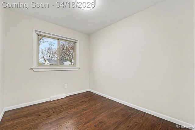 23578 Blackett Avenue, Warren, MI 48089