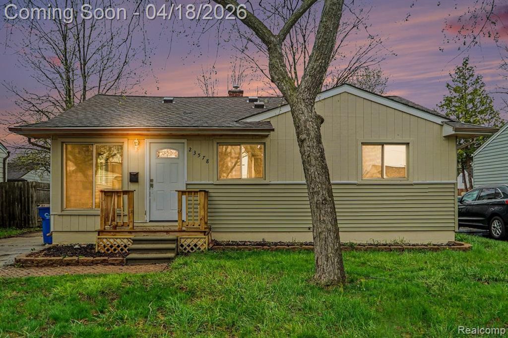23578 Blackett Avenue, Warren, MI 48089