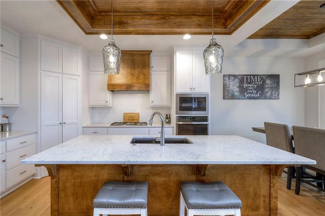 14781 W 128th Terrace, Olathe, KS 66062