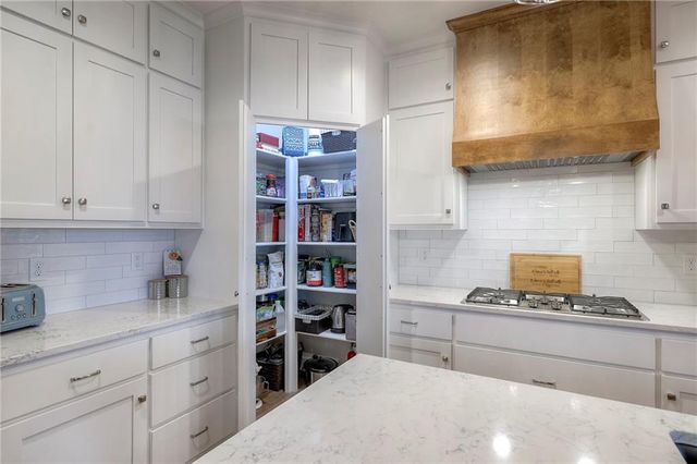 14781 W 128th Terrace, Olathe, KS 66062