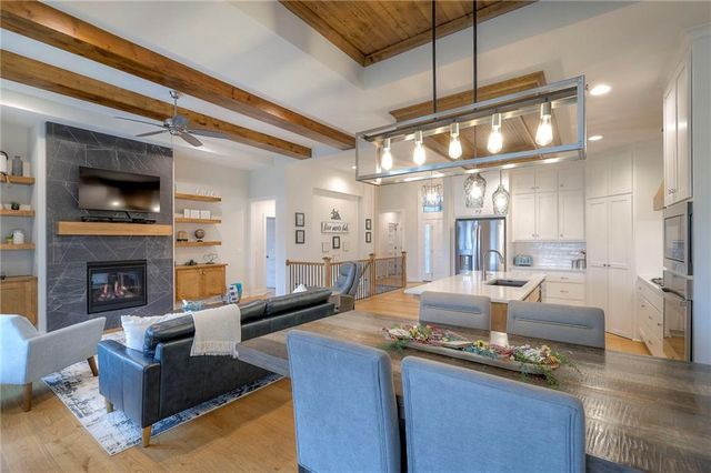 14781 W 128th Terrace, Olathe, KS 66062