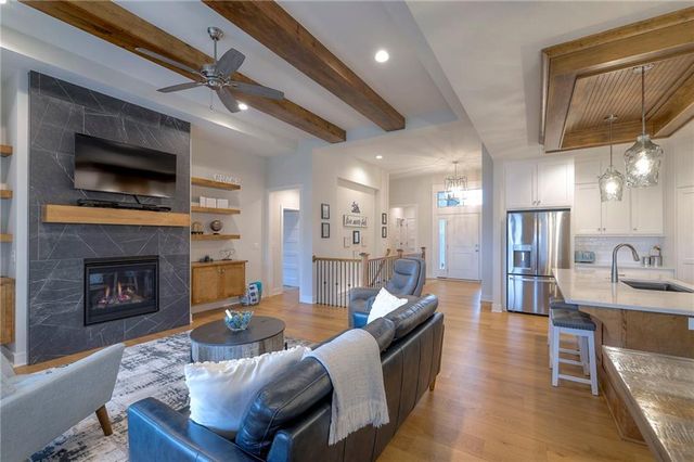 14781 W 128th Terrace, Olathe, KS 66062