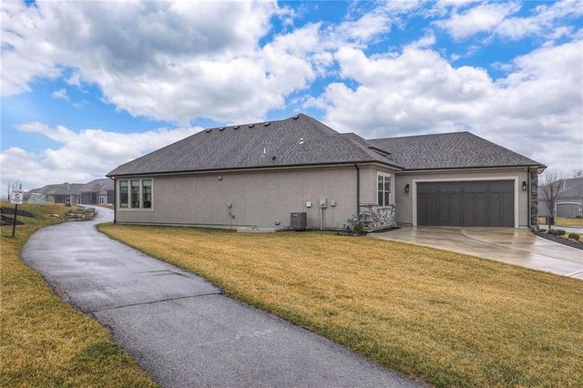 14781 W 128th Terrace, Olathe, KS 66062
