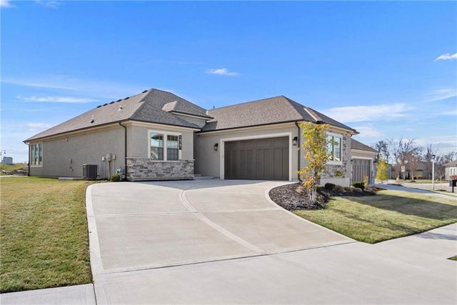 14781 W 128th Terrace, Olathe, KS 66062