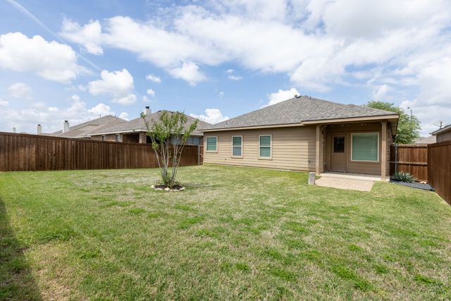 4833 Elkhart Drive, Crowley, TX 76036