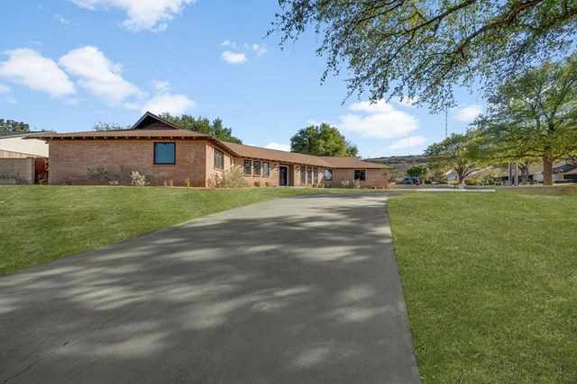 700 Highland Dr, Big Spring, TX 79720