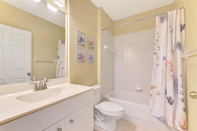 414 LAUREL LAKE DRIVE 203, Venice, FL 34292