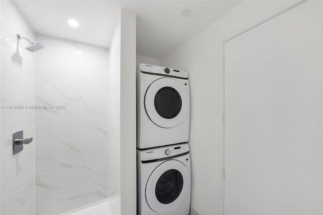 700 NE 24 1101, Miami, FL 33137