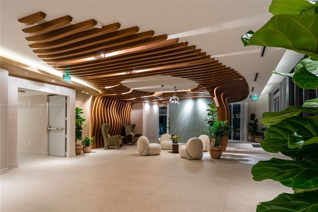 700 NE 24 1101, Miami, FL 33137