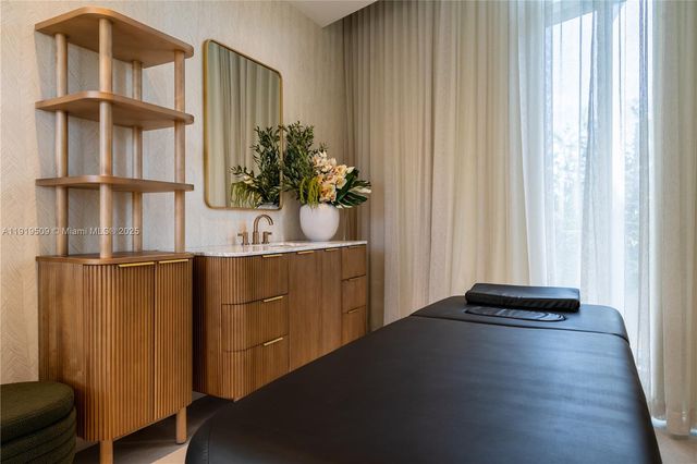 700 NE 24 1101, Miami, FL 33137