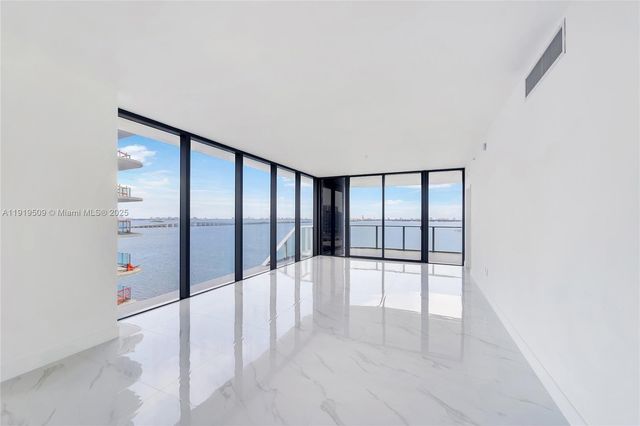 700 NE 24 1101, Miami, FL 33137