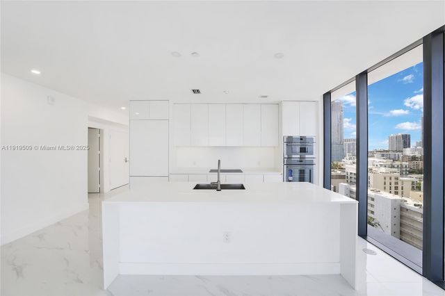 700 NE 24 1101, Miami, FL 33137