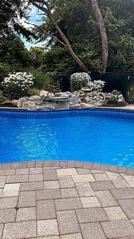 22 Hawthorne Street, Mount Sinai, NY 11766