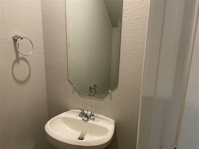 822 Redinger Ridge Drive, Houston, TX 77336