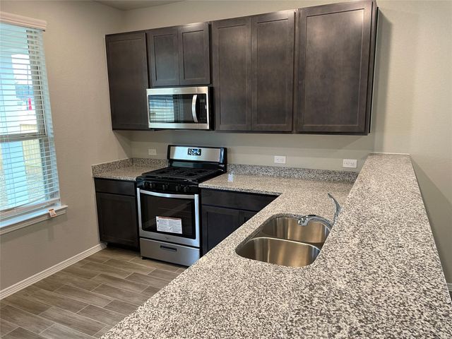 822 Redinger Ridge Drive, Houston, TX 77336