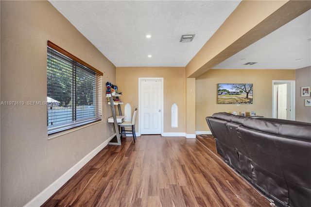 2462 Washington St, Hollywood, FL 33020