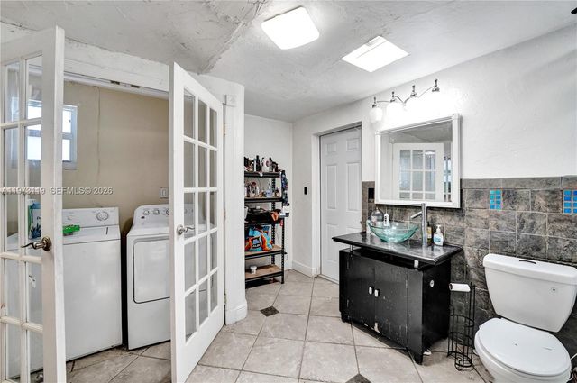 2462 Washington St, Hollywood, FL 33020