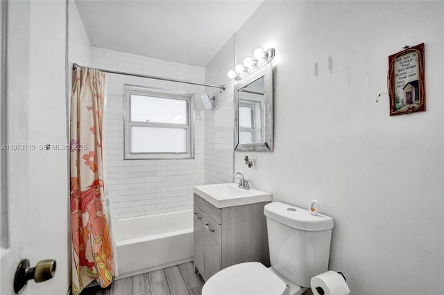 2462 Washington St, Hollywood, FL 33020