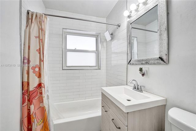 2462 Washington St, Hollywood, FL 33020