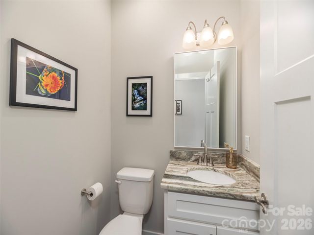 63 Leyland Circle, Hendersonville, NC 28792