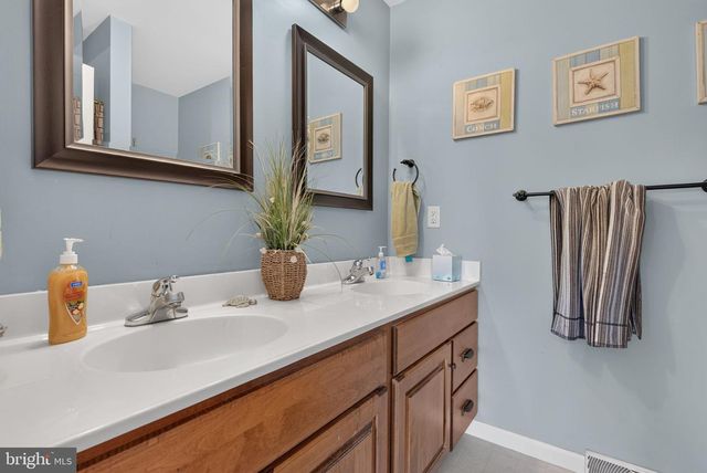 53 PERSEVERANCE LN, Ephrata, PA 17522