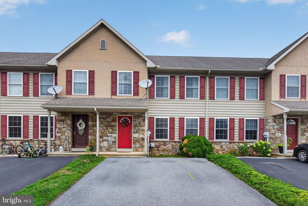 53 PERSEVERANCE LN, Ephrata, PA 17522