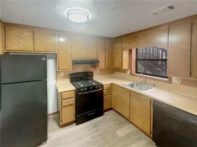 3932 Maxanne NW Court, Kennesaw, GA 30144