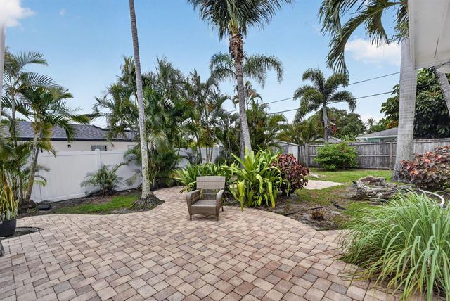 9971 Dogwood Avenue, Palm Beach Gardens, FL 33410