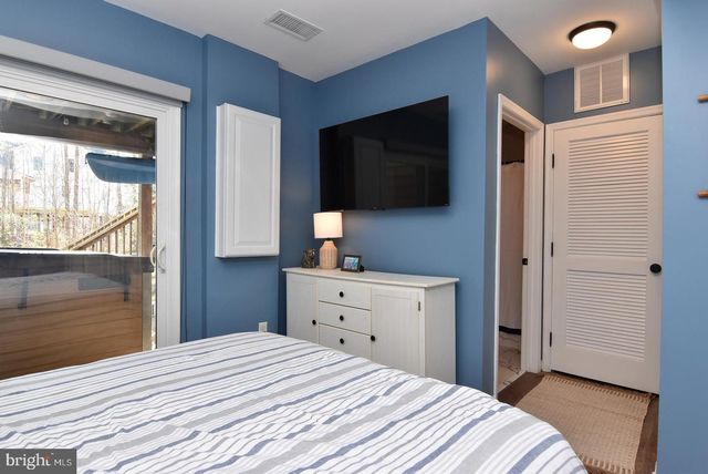 11 JOHN HALL DR, Ocean View, DE 19970