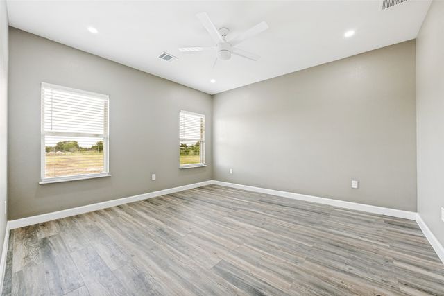 3712 County Road 1102, Celeste, TX 75423