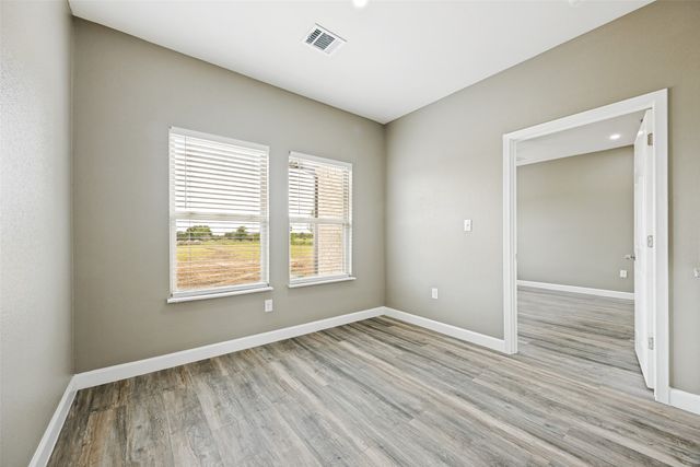 3712 County Road 1102, Celeste, TX 75423
