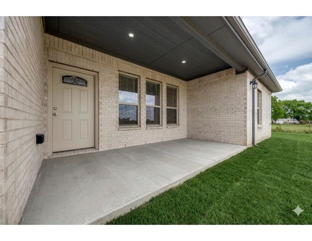 3712 County Road 1102, Celeste, TX 75423