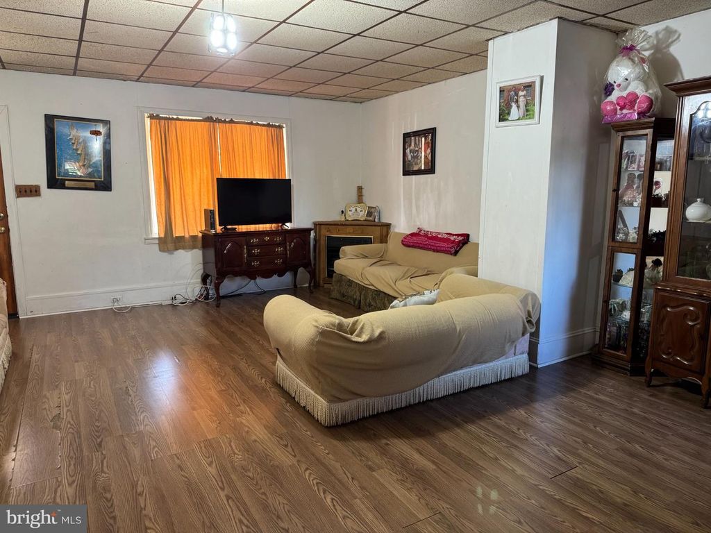 517 KOSSUTH ST, Riverside, NJ 08075 — photo 4