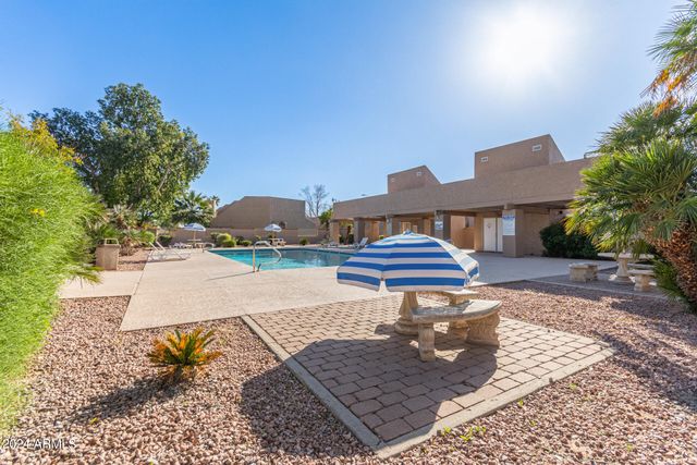4365 W ORANGEWOOD Avenue, Glendale, AZ 85301