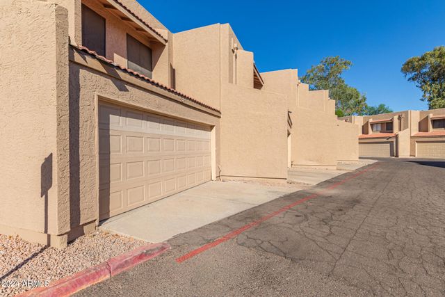 4365 W ORANGEWOOD Avenue, Glendale, AZ 85301