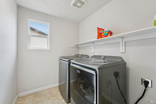 5291 Finkas Ln, Fairfield, CA 94533