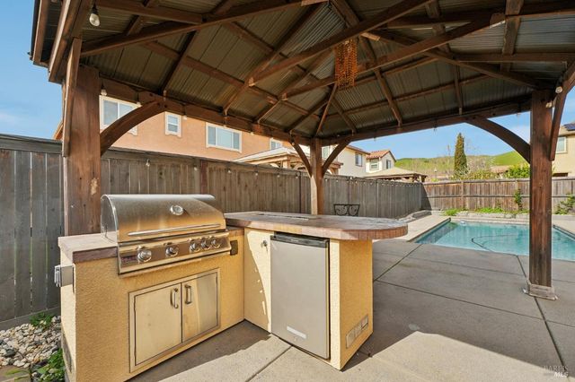 5291 Finkas Ln, Fairfield, CA 94533