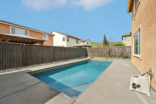 5291 Finkas Ln, Fairfield, CA 94533