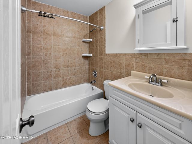 416 Kellington Drive, East Windsor, NJ 08520