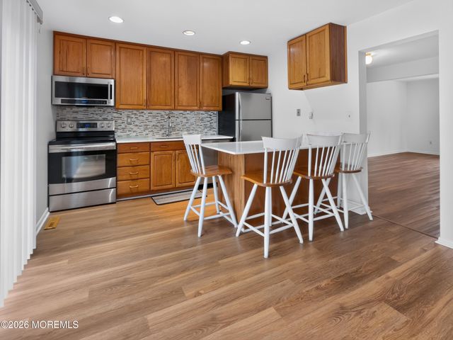 416 Kellington Drive, East Windsor, NJ 08520