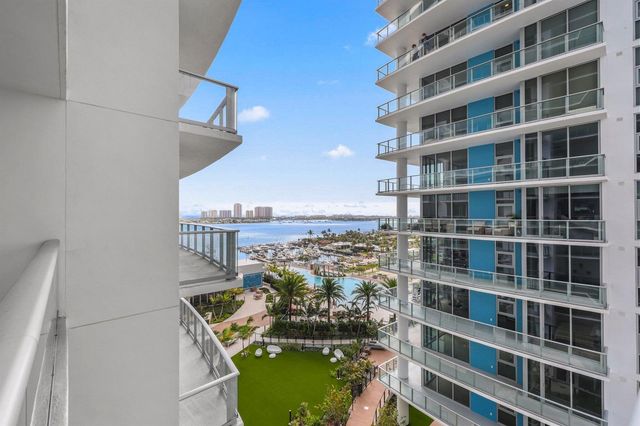 220 Lake Shore Drive 1125, Lake Park, FL 33403