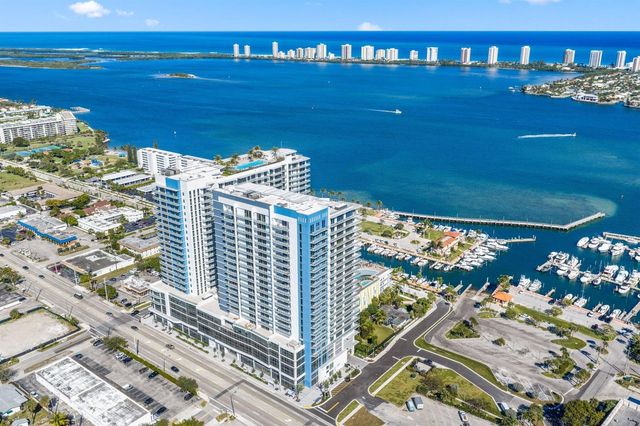 220 Lake Shore Drive 1125, Lake Park, FL 33403