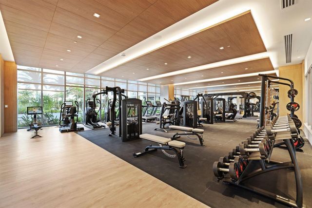 220 Lake Shore Drive 1125, Lake Park, FL 33403