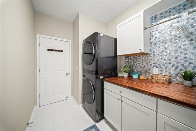 754 White Blossom Court, Powder Springs, GA 30127