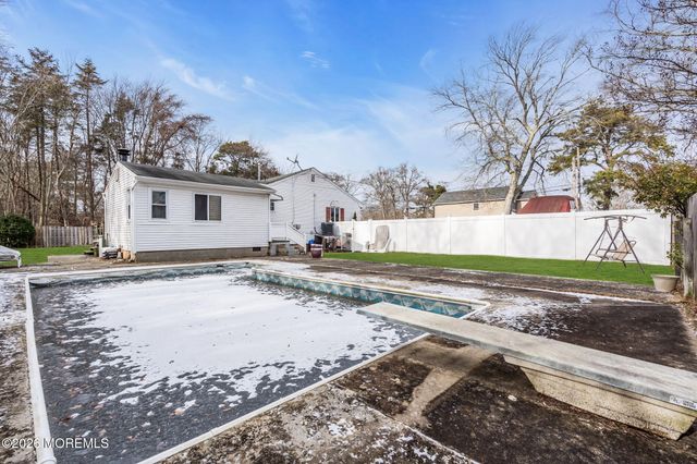 619 Clairmore Avenue, Lanoka Harbor, NJ 08734