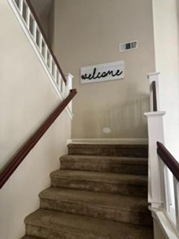 241 Farmington Cir, Roseville, CA 95678