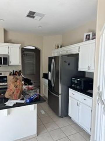 241 Farmington Cir, Roseville, CA 95678