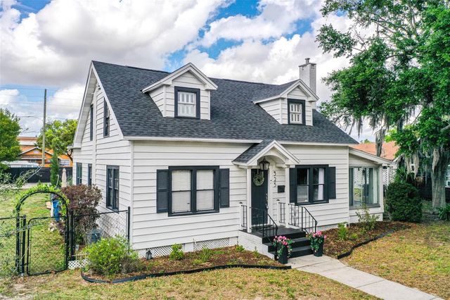 325 E JOHNSON AVENUE, Lake Wales, FL 33853