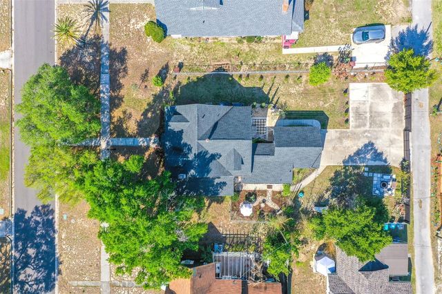325 E JOHNSON AVENUE, Lake Wales, FL 33853