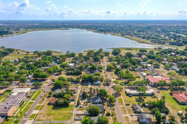 325 E JOHNSON AVENUE, Lake Wales, FL 33853